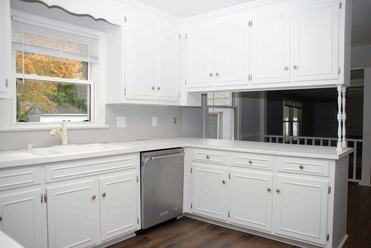 26 E Governor Dr - Photo 2 of 14