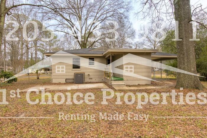 125 16th Court Circle Northeast - Photo 2 of 21