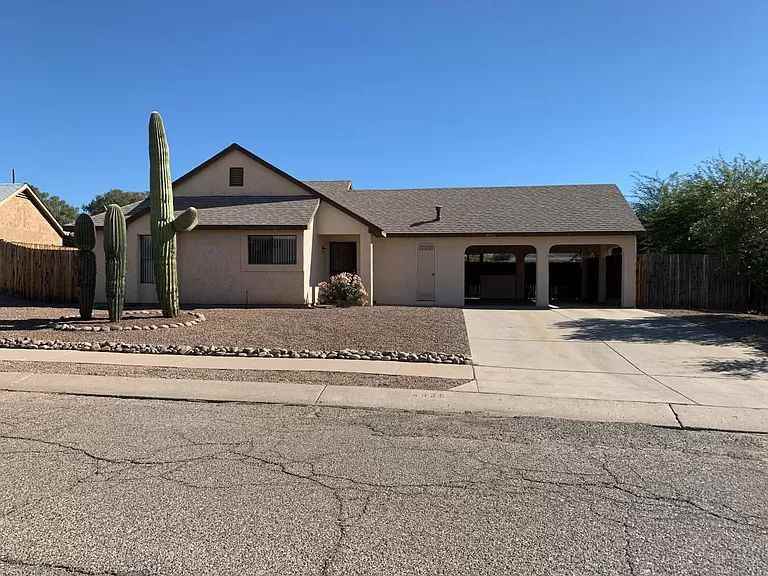 4935 W Spoonbill Dr - Photo 2 of 5