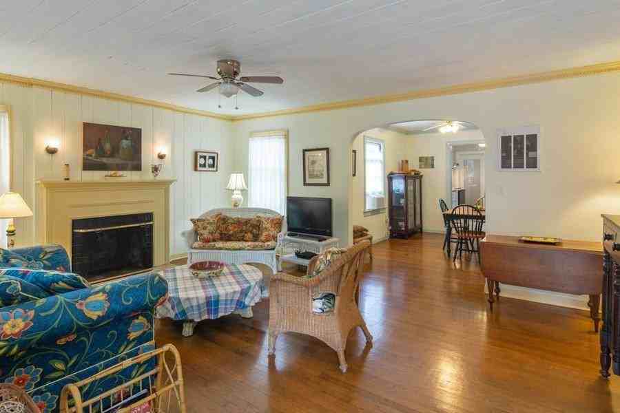 820 Atlantic Avenue - Photo 3 of 30