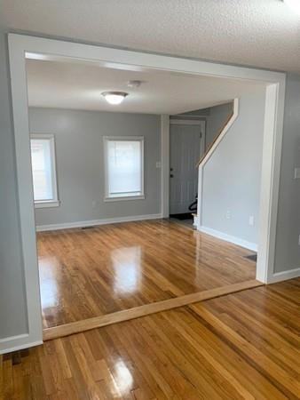 4 High - Photo 3 of 32