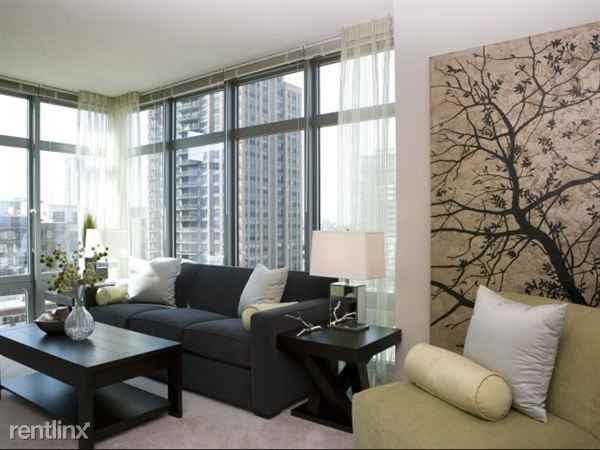 365 N Jefferson St - Photo 2 of 11