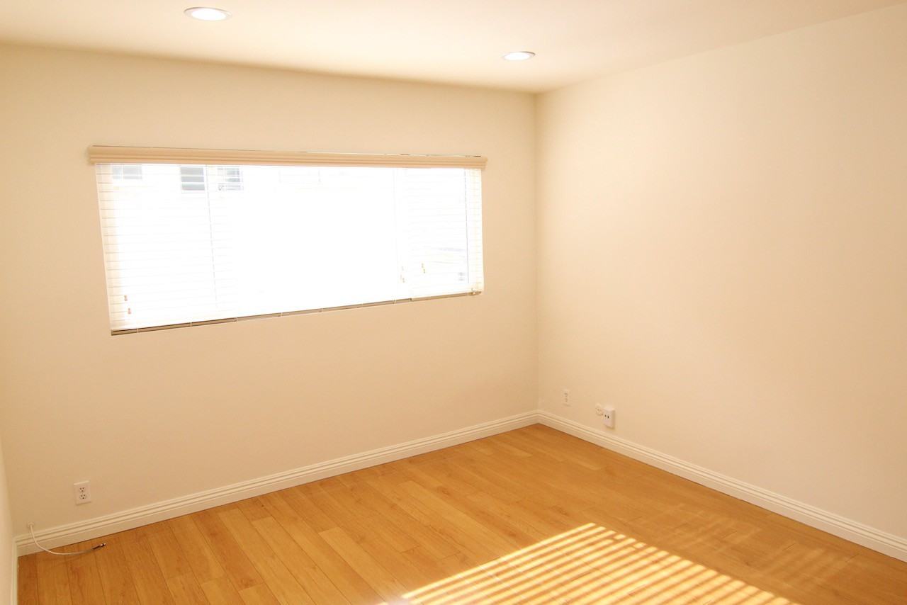 N Edgemont St. & Sunset Blvd. - Photo 6 of 32