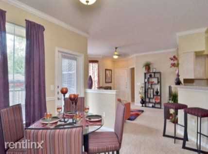 College Park Gosling Apartments in Alden Bridge, The Woodlands, TX