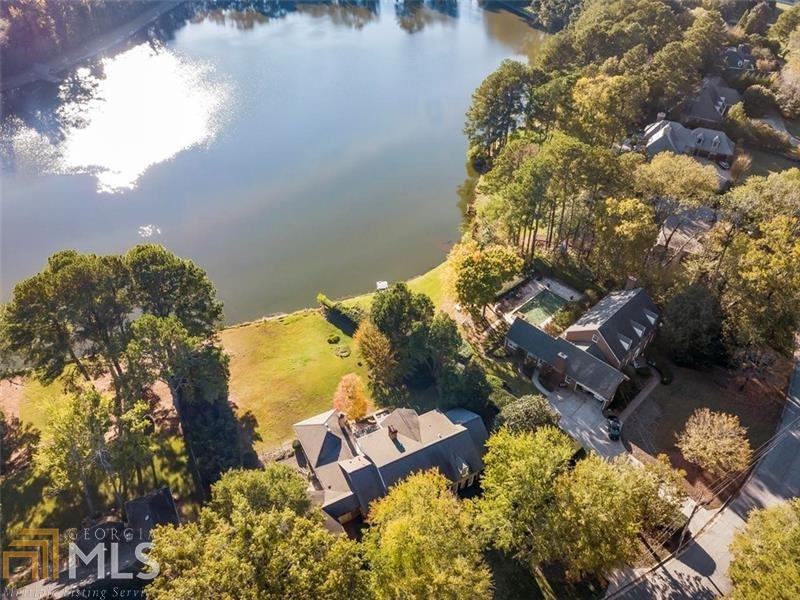 2950 Rivermeade Dr - Photo 2 of 50