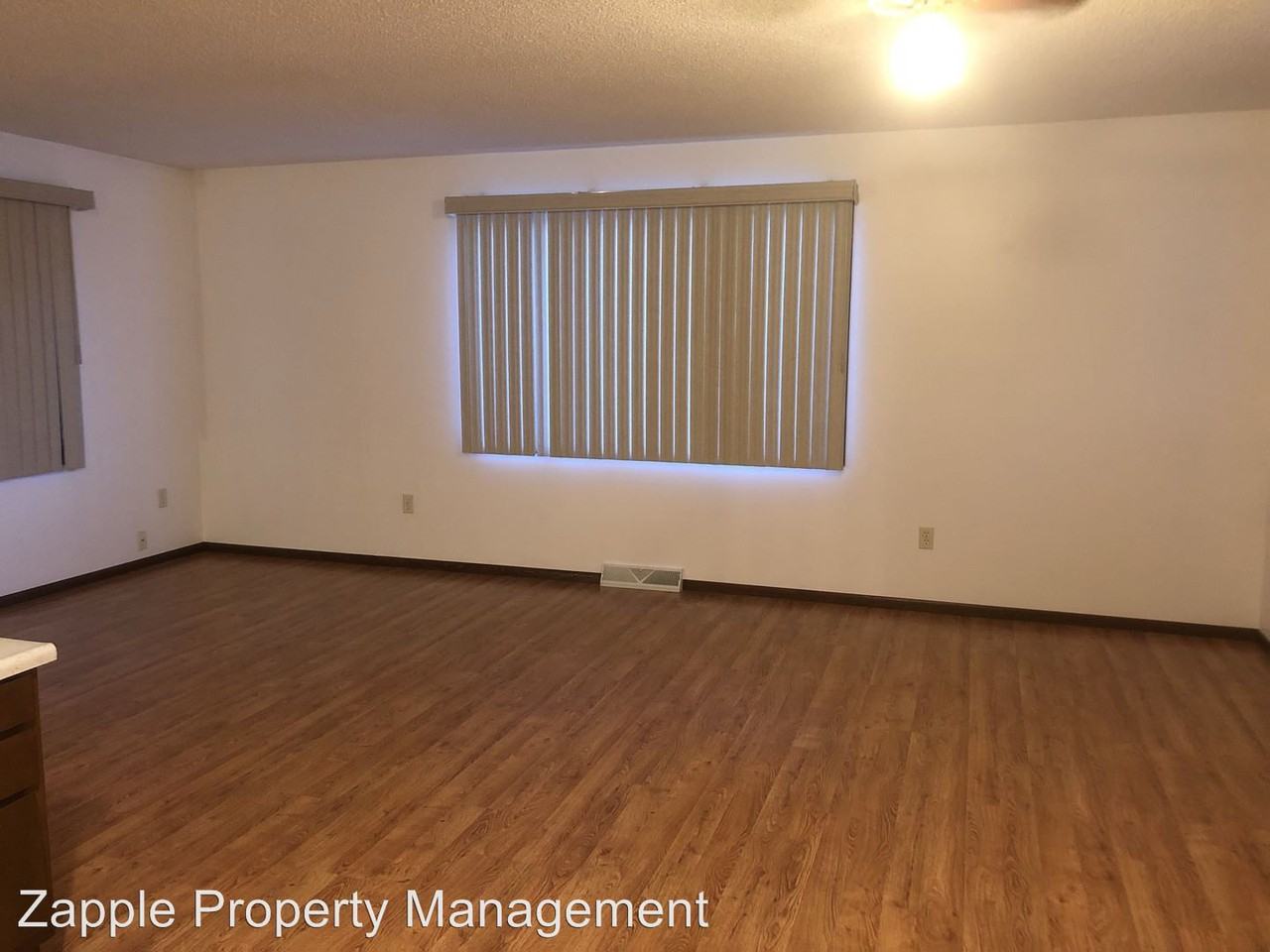 104 W. Riverside - Photo 3 of 9