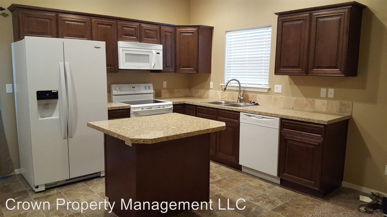 3748 Grant Loop - Photo 3 of 12