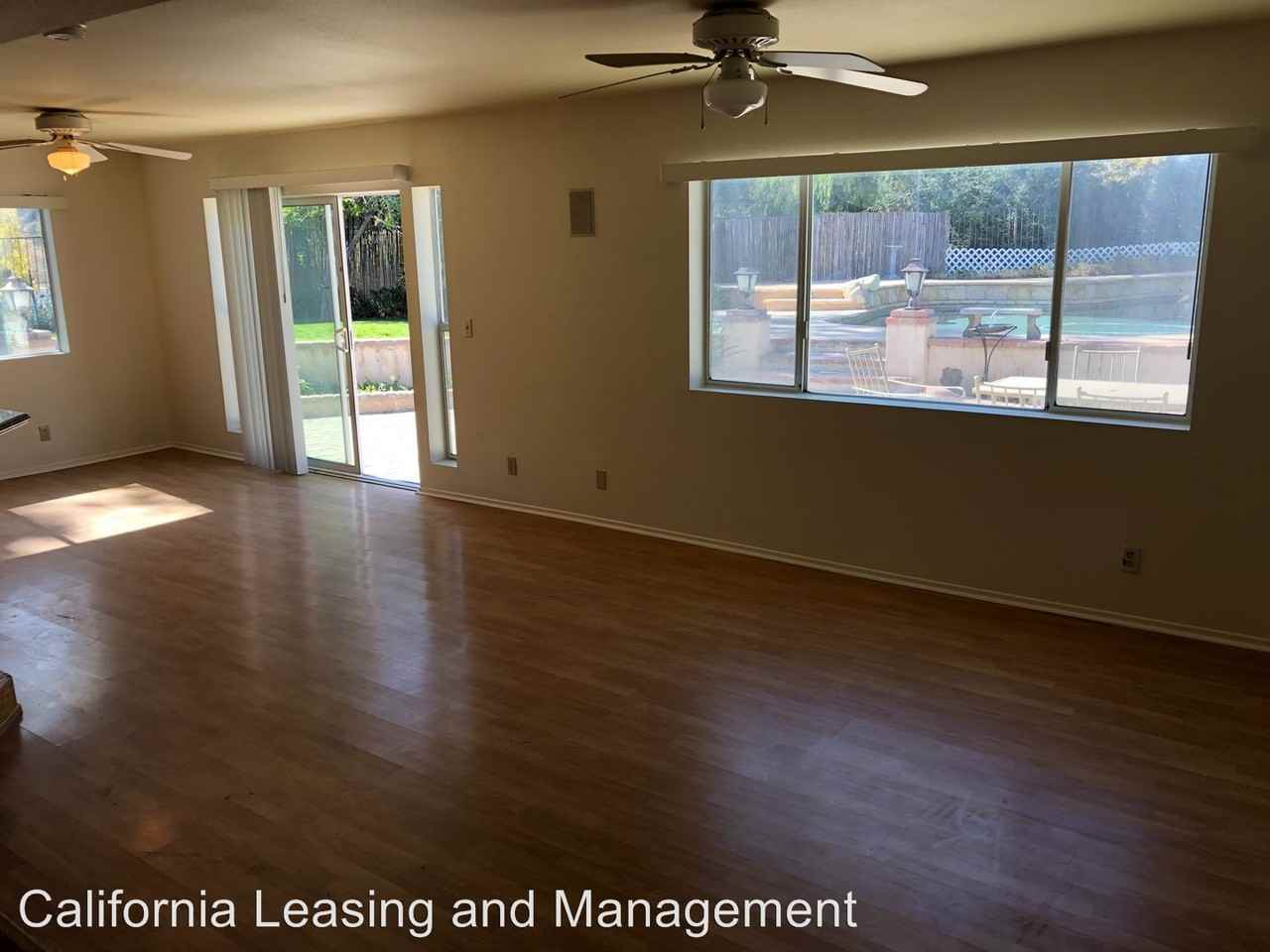 25421 Hampton Place - Photo 3 of 15