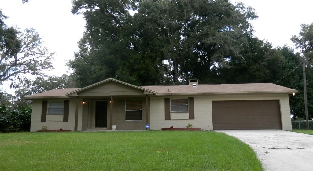 12561 Abbey Dr - Photo 2 of 14