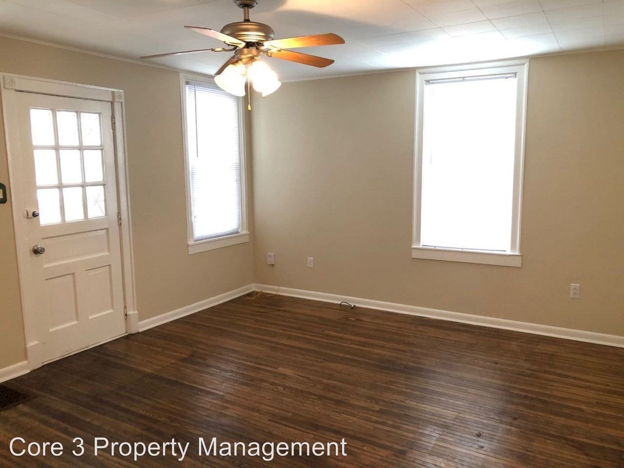 912 N Oak - Photo 2 of 16