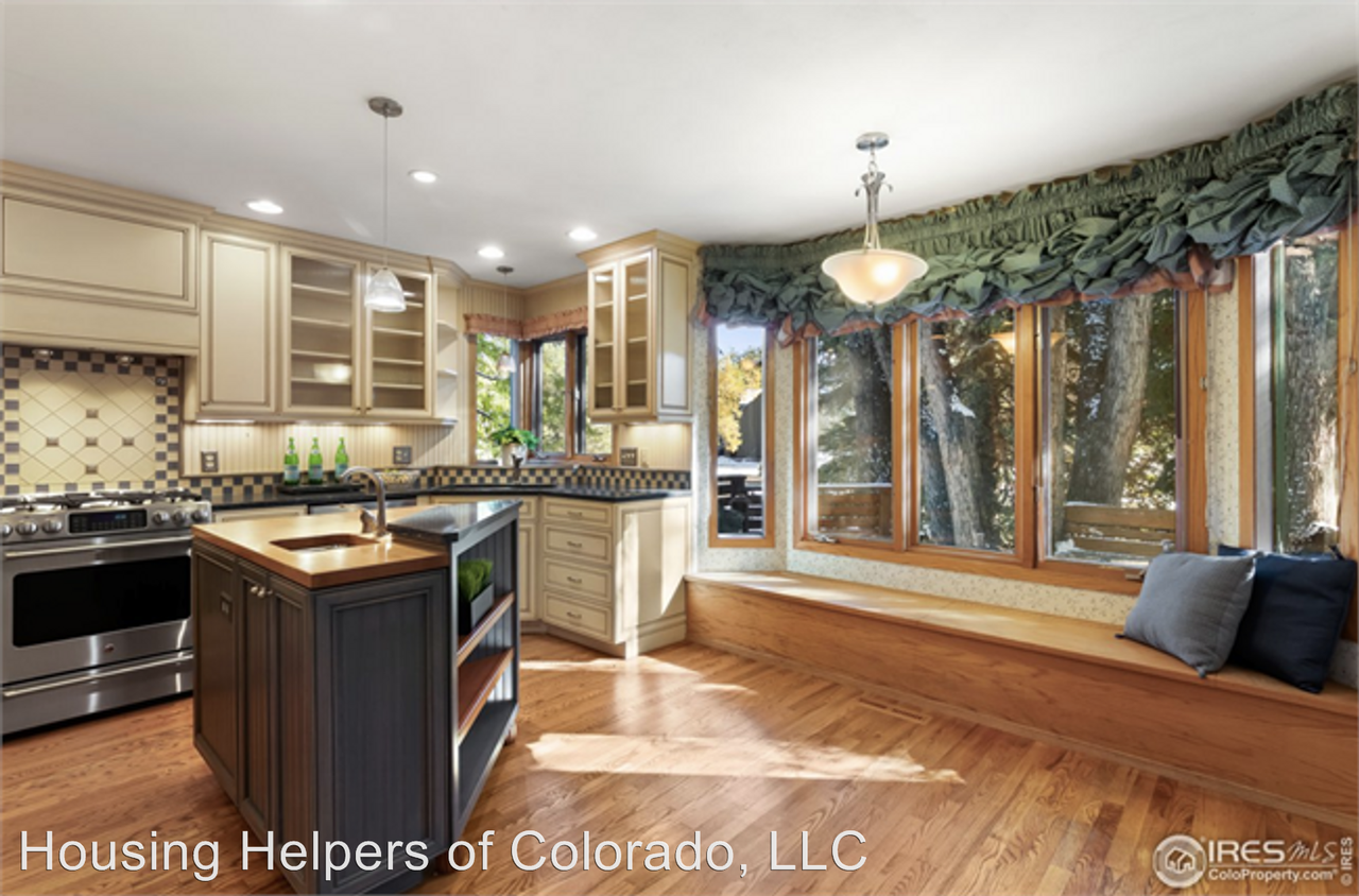 5588 Stonewall Place - Photo 2 of 6