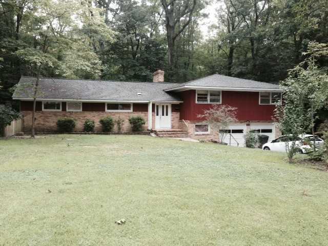 402 Woodroof Rd - Photo 2 of 31