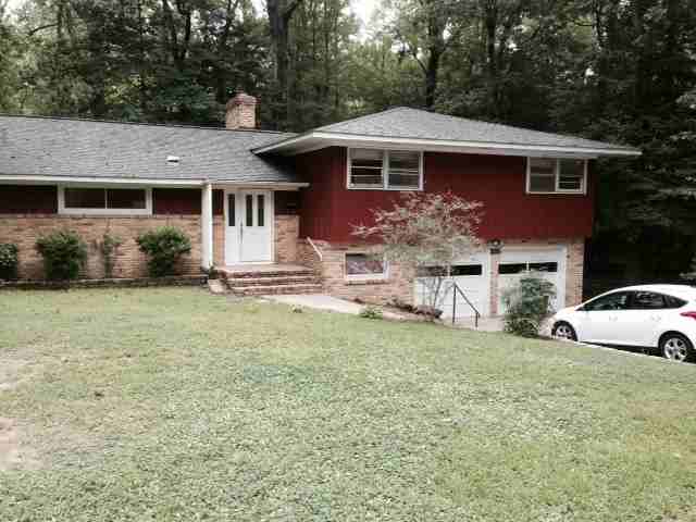 402 Woodroof Rd - Photo 3 of 31