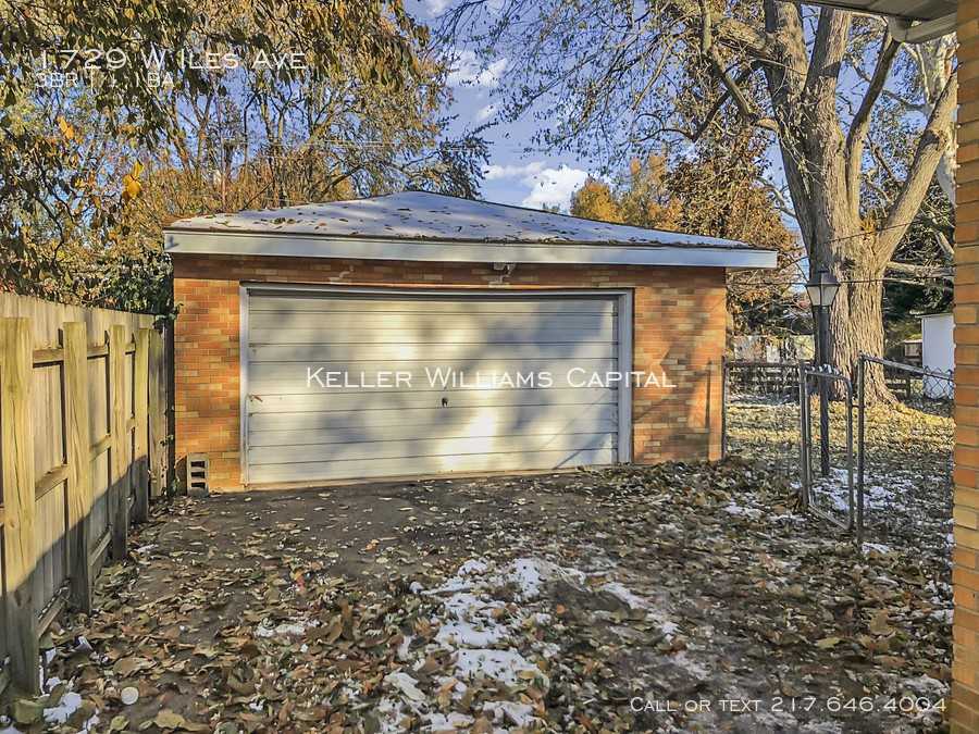 1729 W Iles Ave - Photo 2 of 24