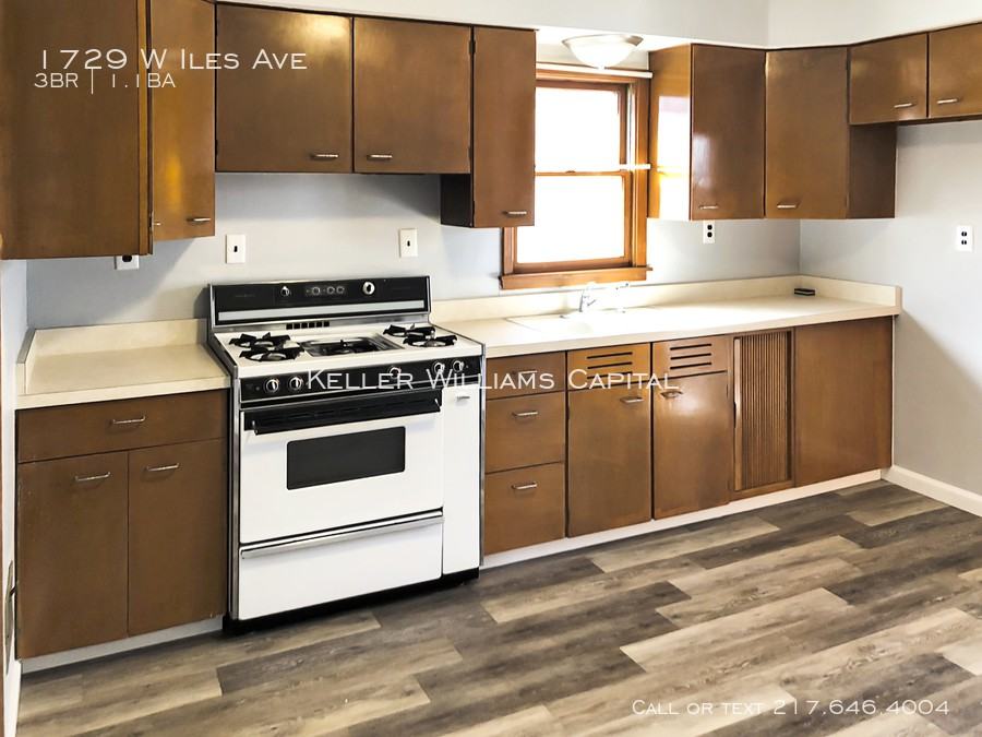 1729 W Iles Ave - Photo 3 of 24