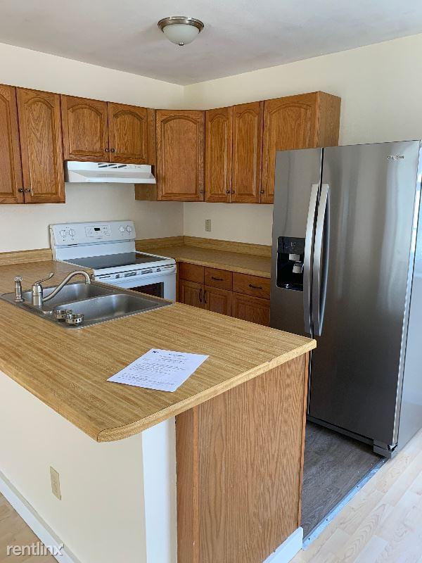 5349 East Parkway 1 - Photo 2 of 12