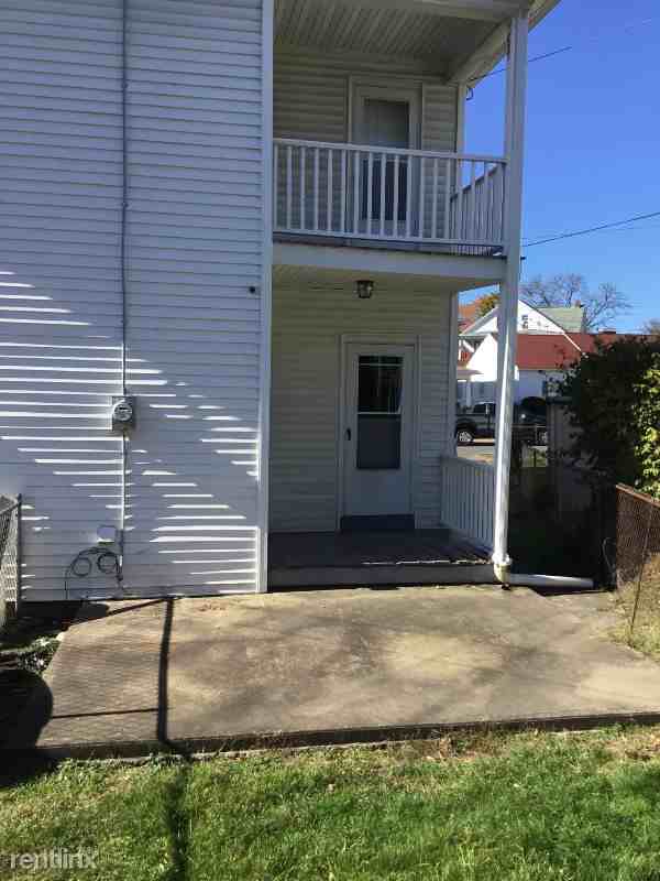 132 N 12th St - Photo 2 of 10