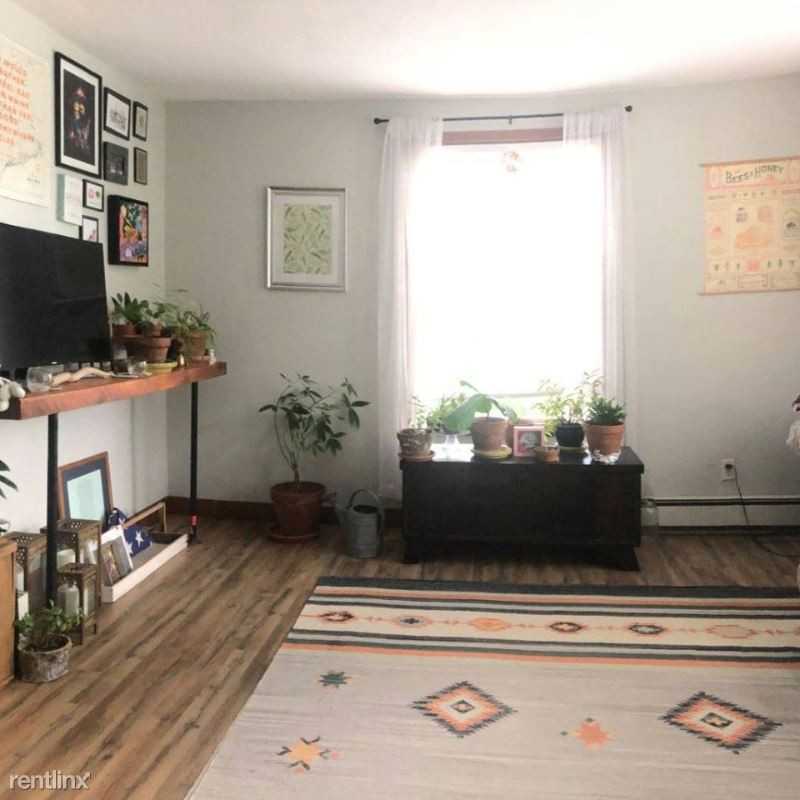 16 School St. #C - Photo 2 of 7