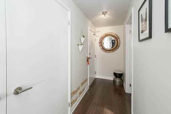 400 Wellington Street West #1009 - Photo 2 of 20