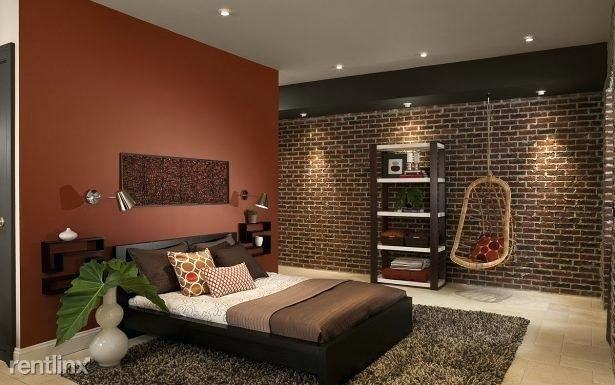 1051 San Saba St - Photo 2 of 4