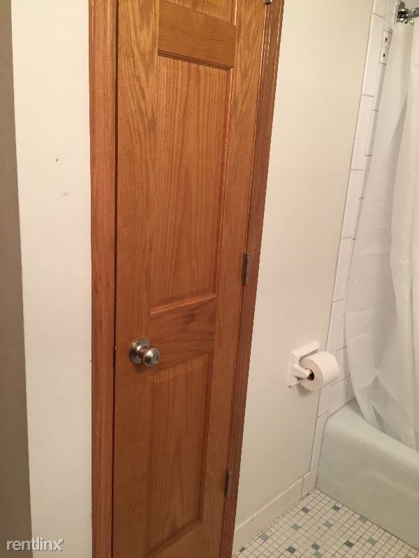 760 W Wisconsin - Photo 2 of 6