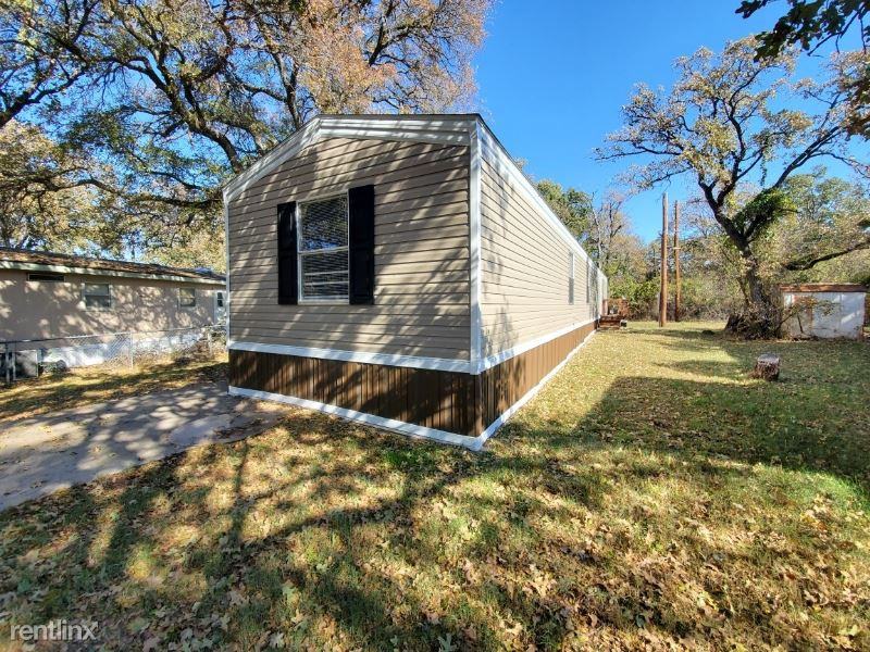 1332 Pelican Cr - Photo 2 of 11