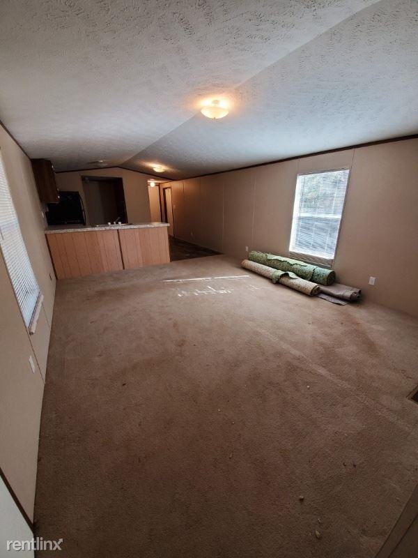 1332 Pelican Cr - Photo 3 of 11