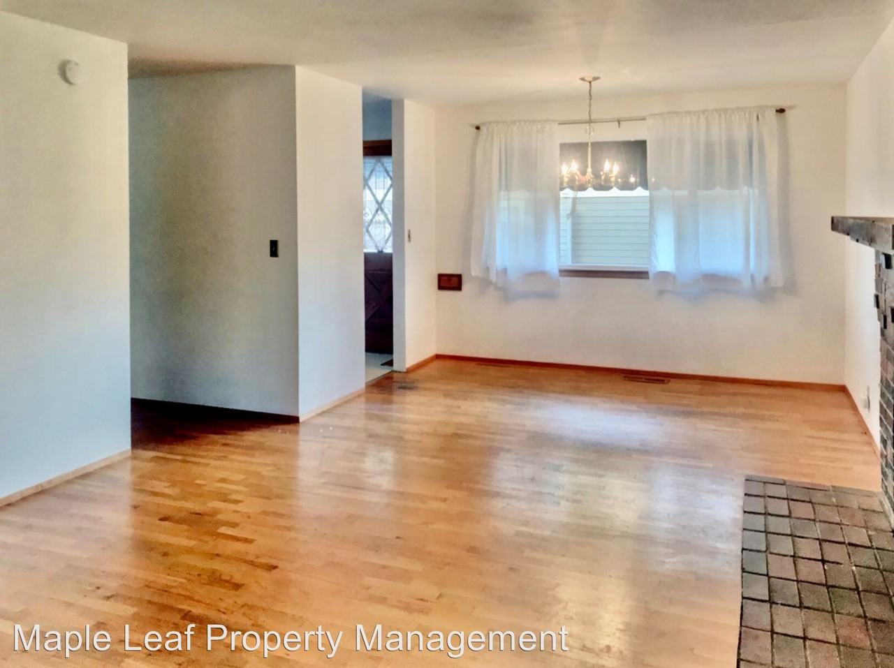 4712 33rd Ave Ne - Photo 3 of 16