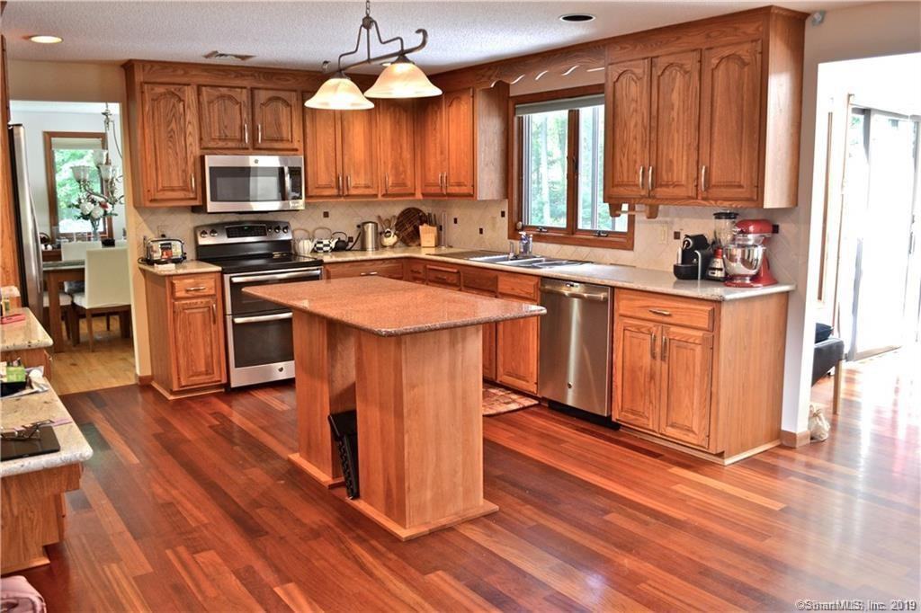 22 Timber Ridge Drive - Photo 3 of 23