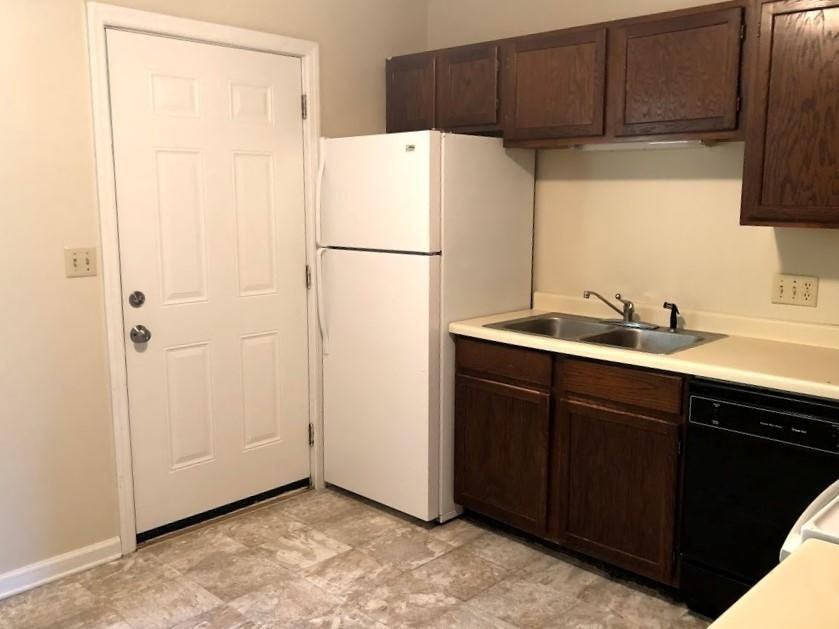 119 Arcadia Lane - 1 - Photo 3 of 13