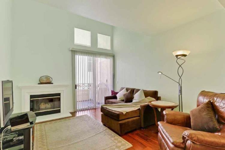 274 W 20th Ave - Photo 2 of 16