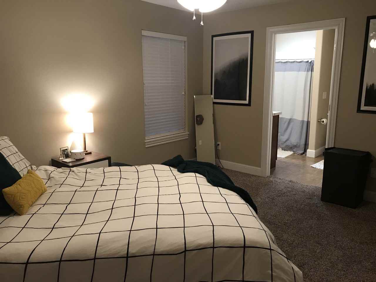 2425 South Kentucky Avenue - Photo 3 of 9