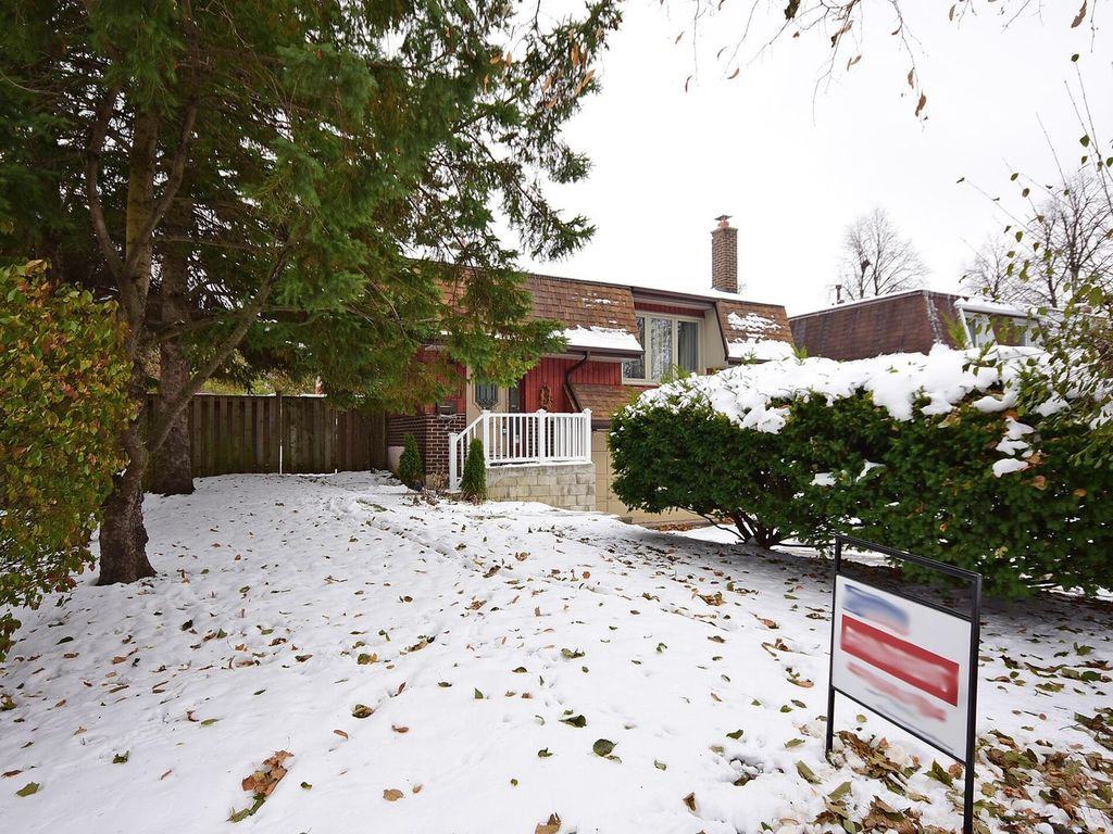 6921 Estoril Road Apartments in Meadowvale, Mississauga, ON L5N 1N2