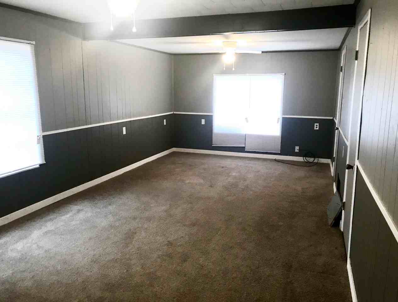 431 N Post Oak St - Photo 3 of 8