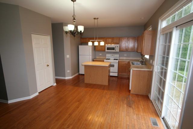 1008 Northside - Photo 2 of 12