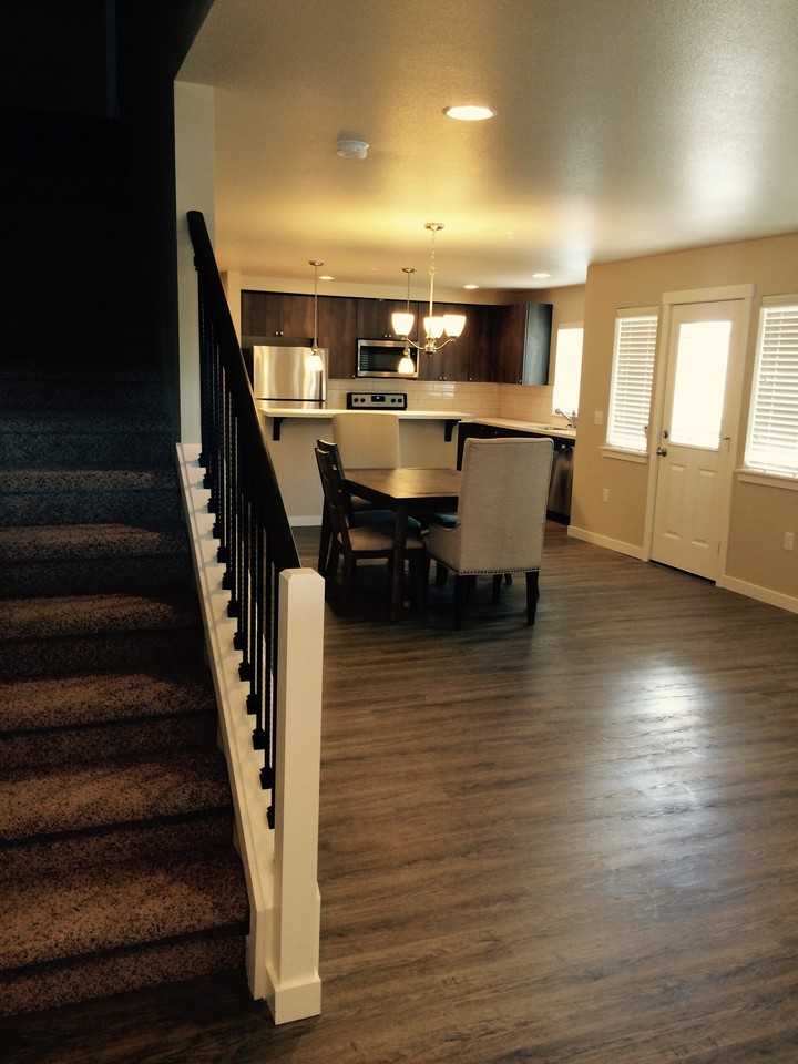 Woodbury Crossing Townhome Apartments 538 Greenwood Dr Sw, Olympia