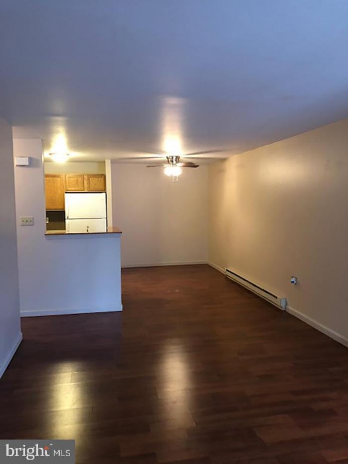 1334 W Wyomissing Court C - Photo 3 of 8