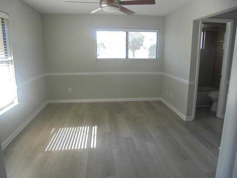 319 2nd Street - Photo 3 of 10