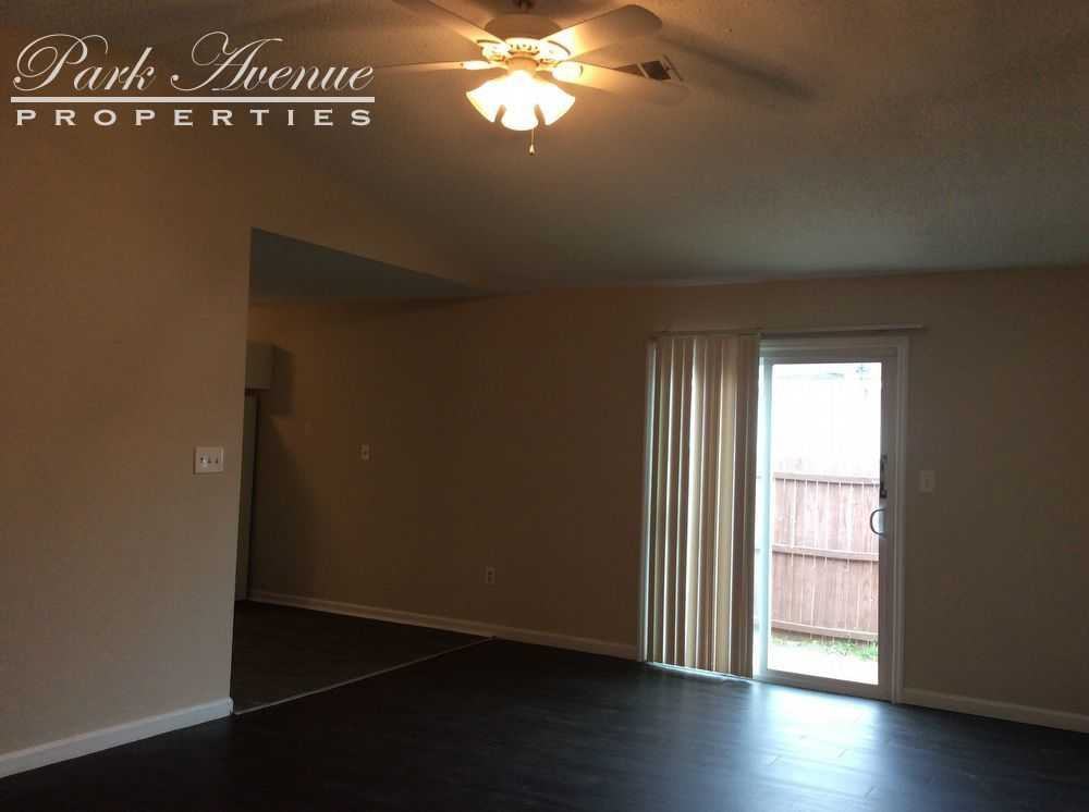 134 N Ridge Dr - Photo 3 of 10
