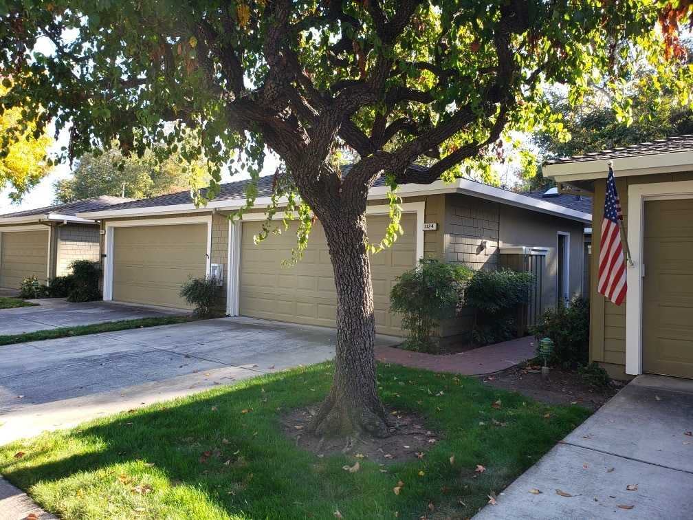 1124 Silver Oak Ct - Photo 3 of 25