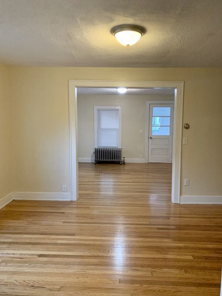 24 Hough St - Photo 2 of 15