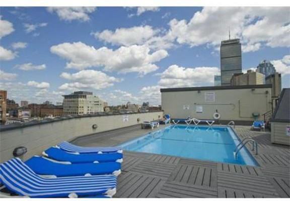 12 Stoneholm St Unit 330