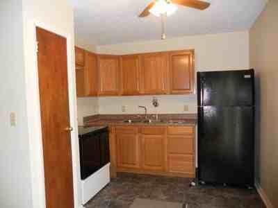 1051 Bermuda Cir - Photo 3 of 3