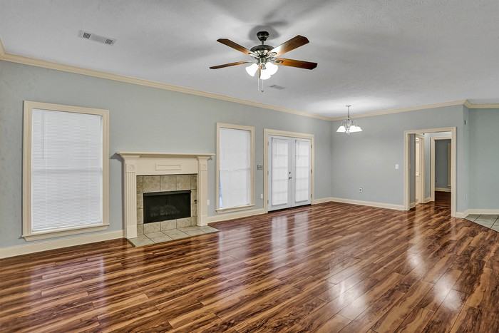 4966 Brookwood Pl - Photo 2 of 9