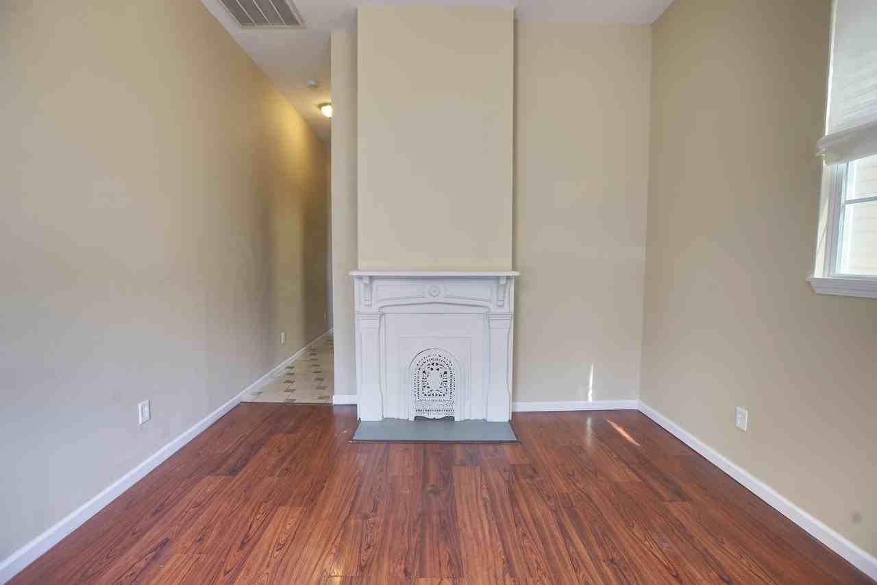 705 Felicity Street - Photo 3 of 11