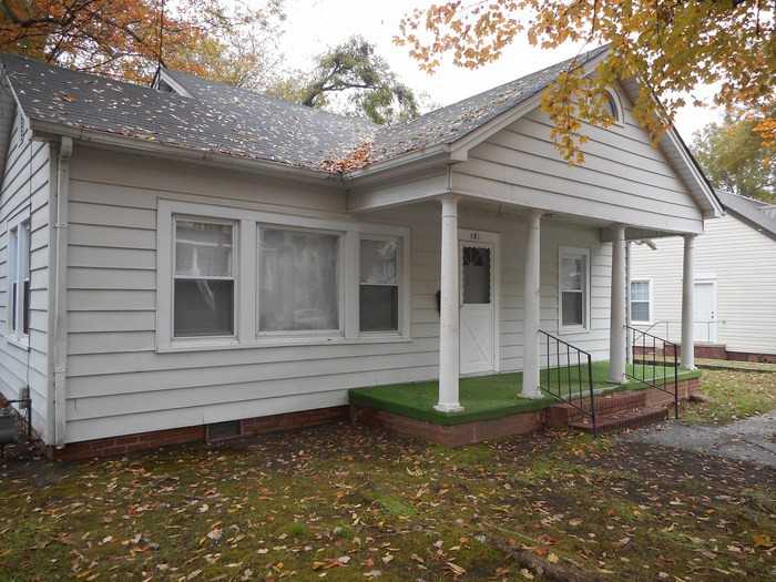 121 Henry Street - Photo 2 of 18