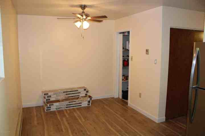 56 Saratoga Court - Photo 3 of 12