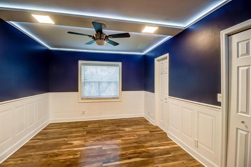 8401 Royal Palm Blvd - Photo 2 of 9