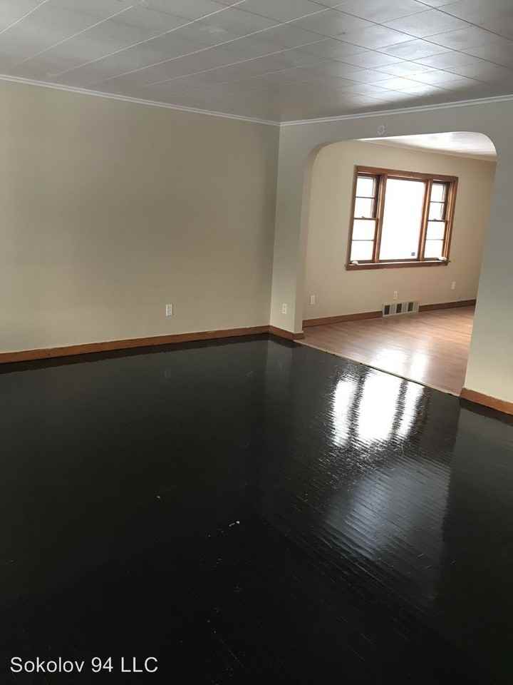 246 Carl Street - Photo 2 of 6