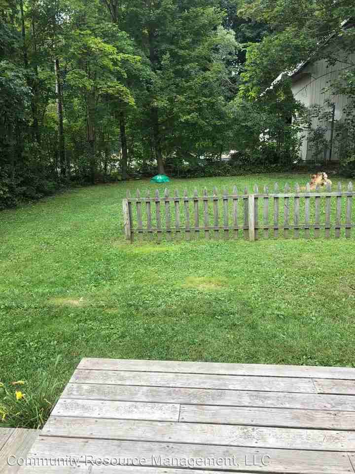 111 Grant Street - Photo 2 of 14